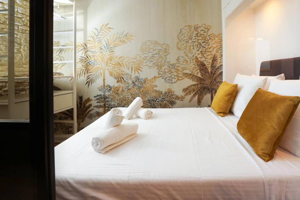 Le Palais D'Alienor - Parking Gratuit Apartment Carcassonne Exterior photo