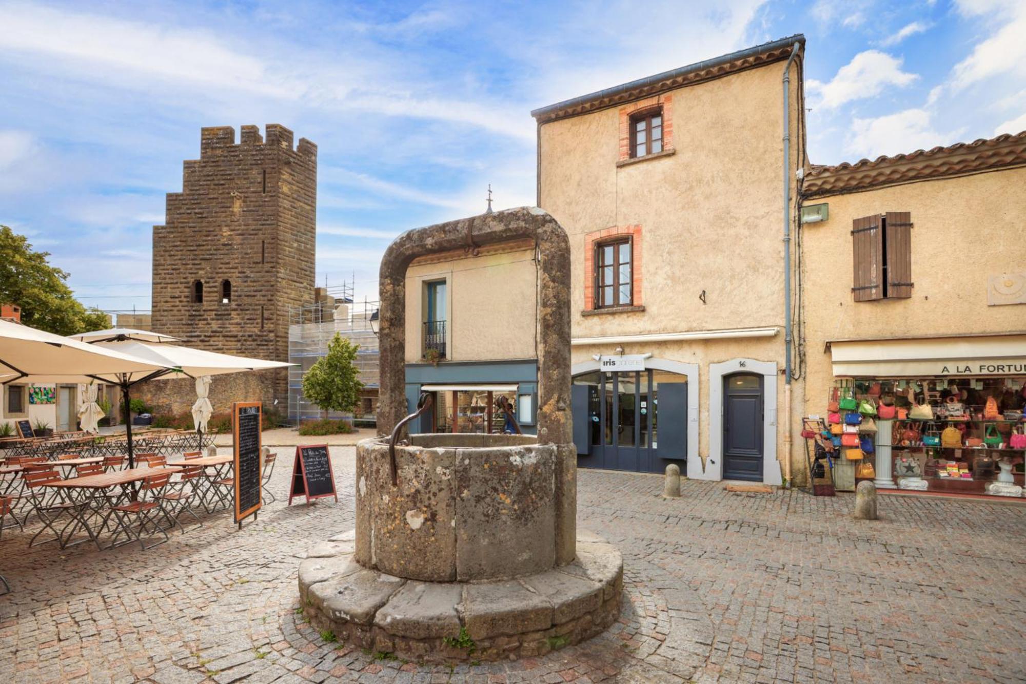 Le Palais D'Alienor - Parking Gratuit Apartment Carcassonne Exterior photo